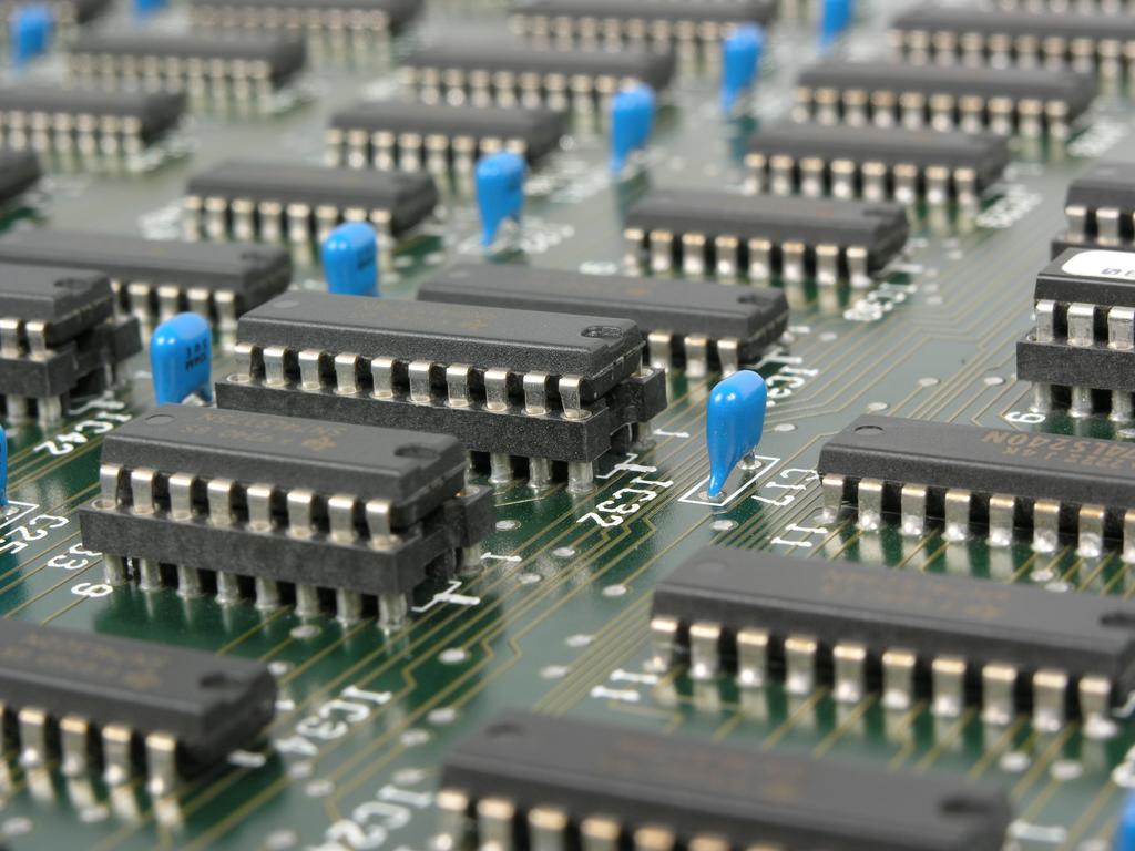 計算機軟硬件 驅動數字世界的核心組件